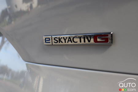 Mazda CX-90 2024, écusson e-Skyactiv G